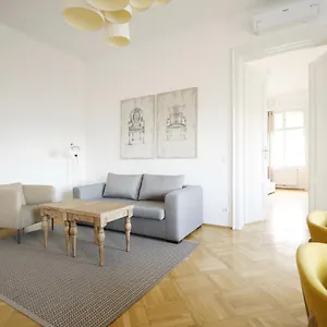 Apartment Heymi Opernring, Wien
