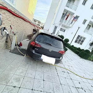 Szálloda Lakaj Velipoja