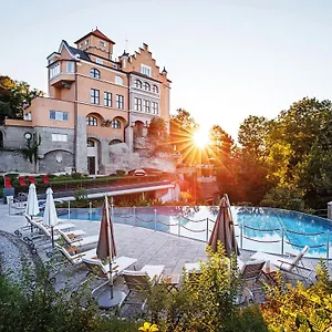Hotel Schloss Mönchstein *****